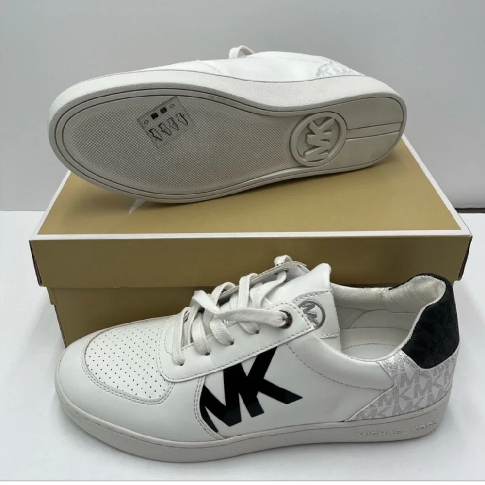 MICHAEL KORS BARI LACE UP SNICKERS